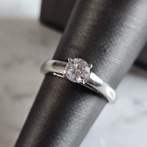 Womens Vintage Estate Platinum Diamond Ring, 4.3g E7221